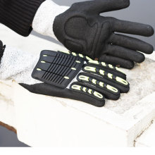 NMSAFETY anti-impact et coupe utiliser 13g anti-coupe doublure avec TPR sur les gants de travail dos